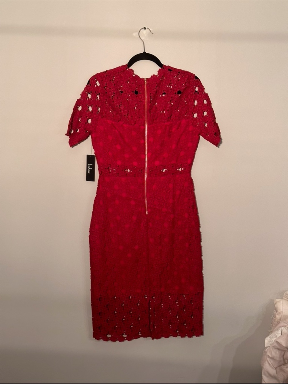 Lulu's Red Lace Midi Dress, bridal shower and wedding guest dress, casual event - Picture 3 of 3